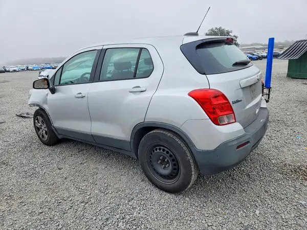 3GNCJKSB0GL254381 2016 CHEVROLET TRAX - Image 2