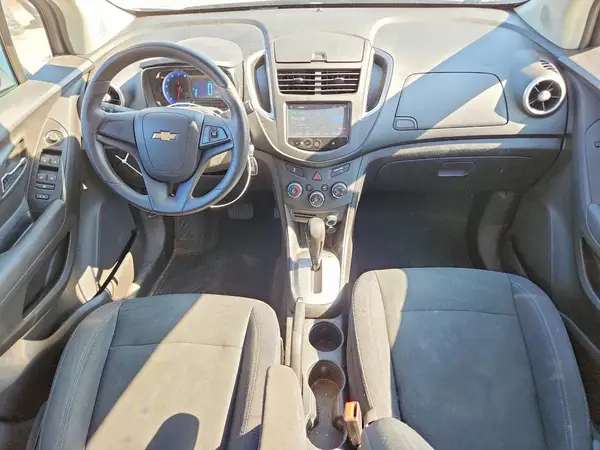 3GNCJKSB0GL256650 2016 CHEVROLET TRAX - Image 8