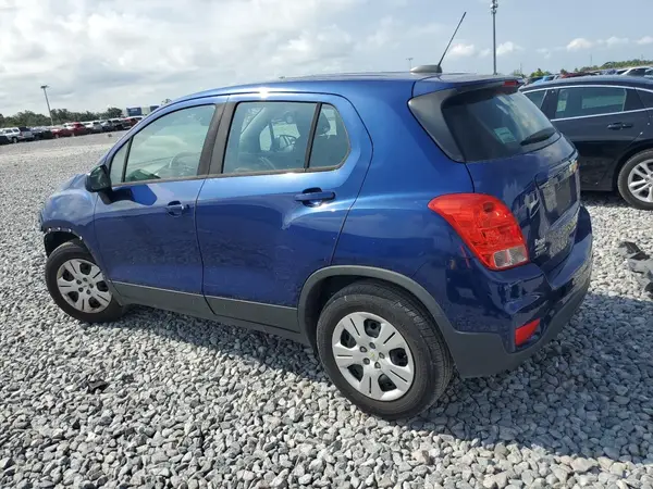 3GNCJKSB0HL132069 2017 CHEVROLET TRAX - Image 2