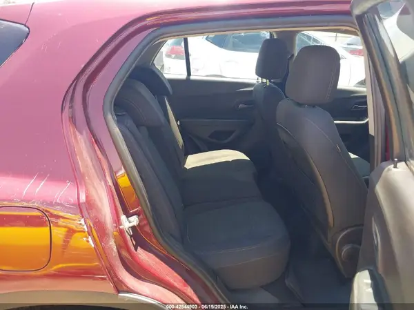 3GNCJKSB0HL170059 2017 CHEVROLET TRAX - Image 8