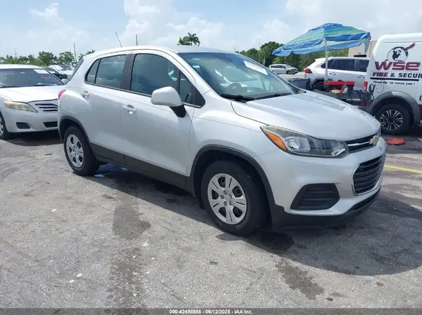 3GNCJKSB0HL209927 2017 CHEVROLET TRAX - Image 1