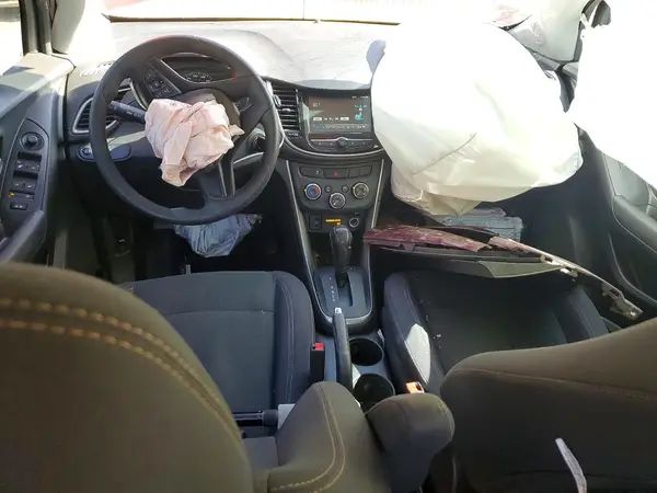 3GNCJKSB0HL230115 2017 CHEVROLET TRAX - Image 8