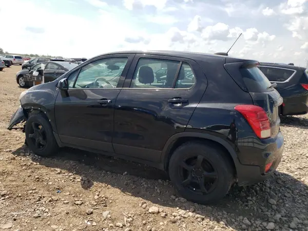 3GNCJKSB0HL240823 2017 CHEVROLET TRAX - Image 2