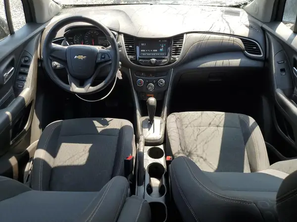 3GNCJKSB0HL256455 2017 CHEVROLET TRAX - Image 8