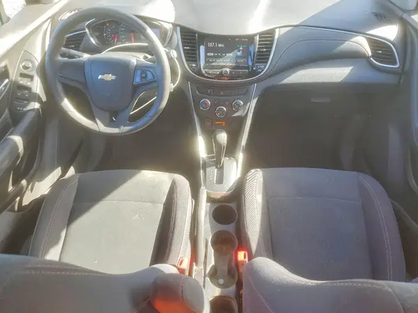 3GNCJKSB0HL257461 2017 CHEVROLET TRAX - Image 8
