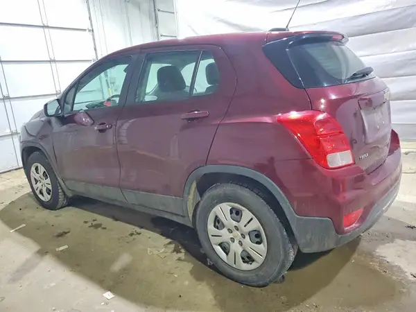 3GNCJKSB0HL276110 2017 CHEVROLET TRAX - Image 2