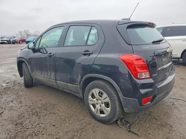 3GNCJKSB0HL285115 2017 CHEVROLET TRAX - Image 2