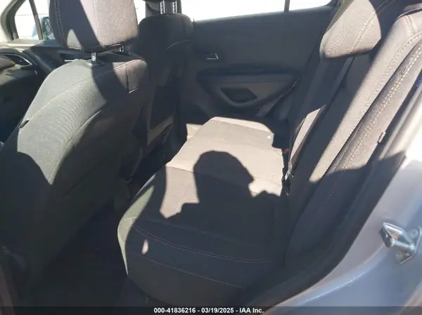 3GNCJKSB0HL287916 2017 CHEVROLET TRAX - Image 8