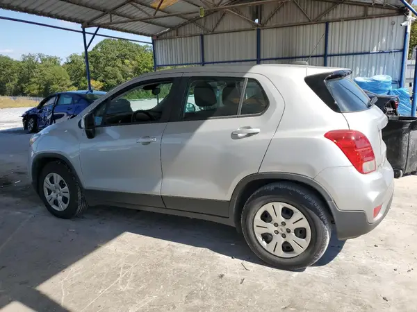 3GNCJKSB0HL289780 2017 CHEVROLET TRAX - Image 2