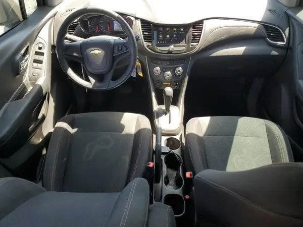 3GNCJKSB0JL201168 2018 CHEVROLET TRAX - Image 8