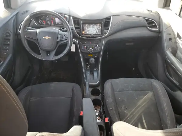 3GNCJKSB0JL247602 2018 CHEVROLET TRAX - Image 8
