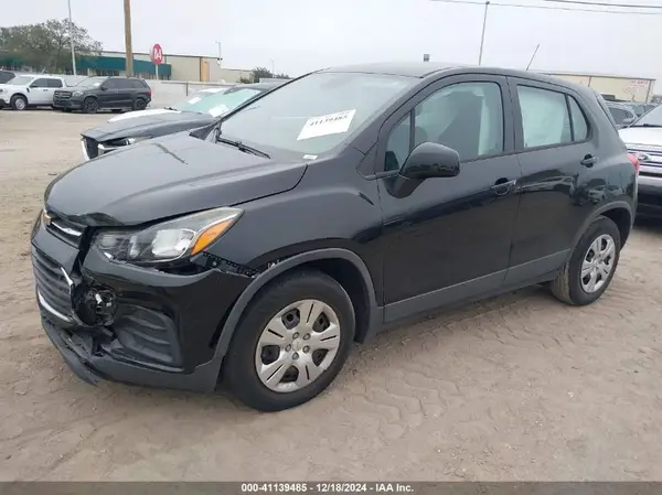 3GNCJKSB0JL307197 2018 CHEVROLET TRAX - Image 2