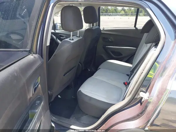 3GNCJKSB0JL340524 2018 CHEVROLET TRAX - Image 8