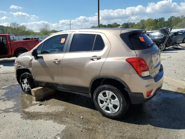 3GNCJKSB0JL360692 2018 CHEVROLET TRAX - Image 2