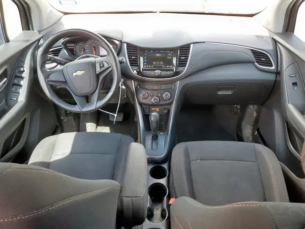 3GNCJKSB0JL363740 2018 CHEVROLET TRAX - Image 8