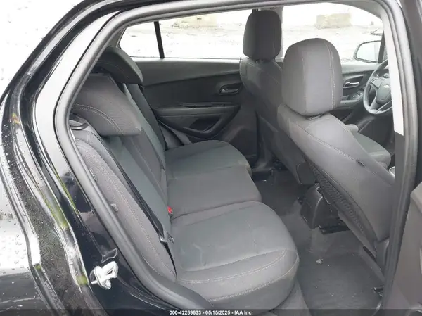 3GNCJKSB0JL371482 2018 CHEVROLET TRAX - Image 8