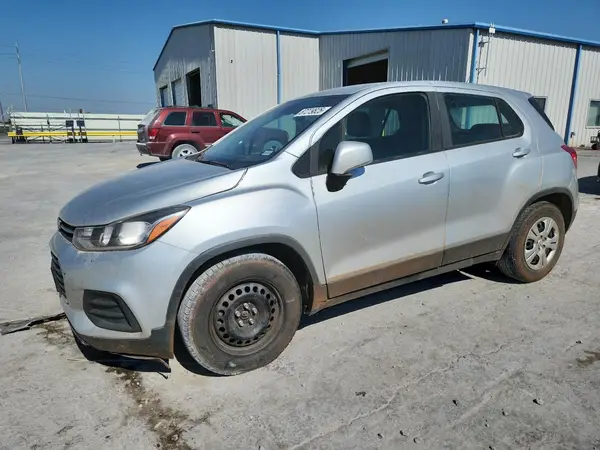 3GNCJKSB0JL373118 2018 CHEVROLET TRAX - Image 1