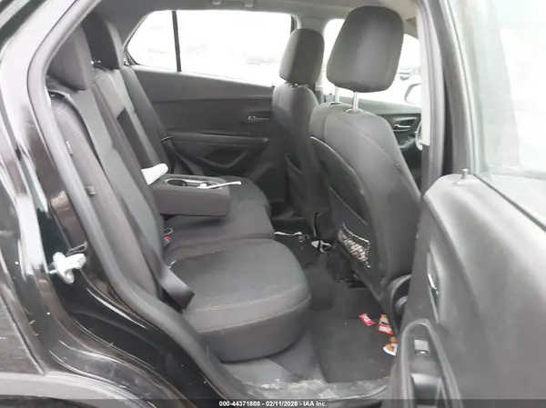 3GNCJKSB0JL415609 2018 CHEVROLET TRAX - Image 8