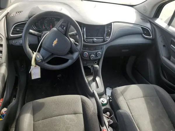 3GNCJKSB0KL129857 2019 CHEVROLET TRAX - Image 8