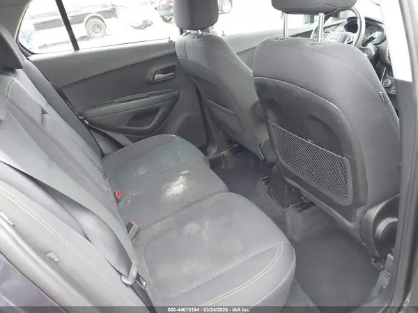 3GNCJKSB0KL138901 2019 CHEVROLET TRAX - Image 8