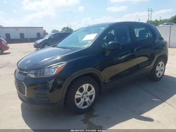 3GNCJKSB0KL154029 2019 CHEVROLET TRAX - Image 2