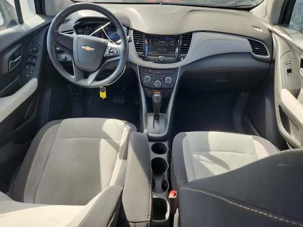 3GNCJKSB0KL161062 2019 CHEVROLET TRAX - Image 8
