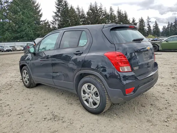 3GNCJKSB0KL170490 2019 CHEVROLET TRAX - Image 2