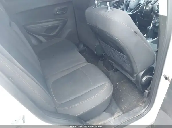 3GNCJKSB0KL181134 2019 CHEVROLET TRAX - Image 8