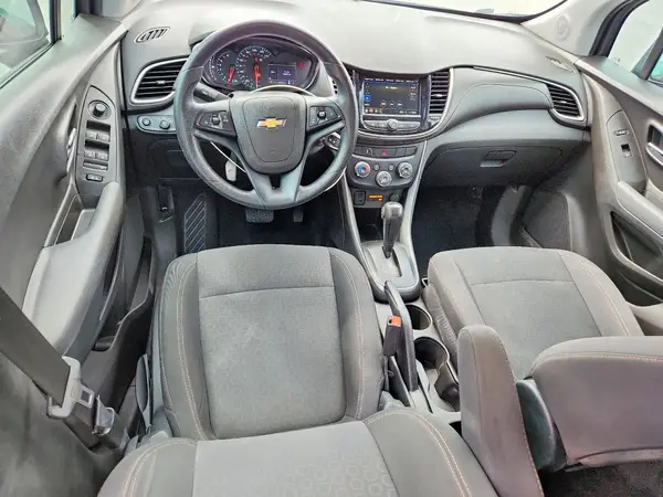 3GNCJKSB0KL207005 2019 CHEVROLET TRAX - Image 8