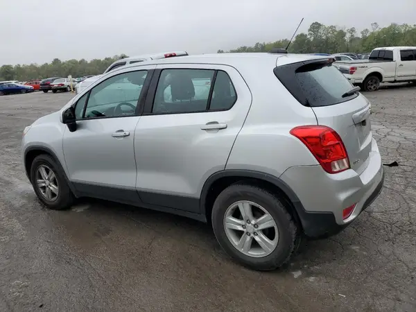 3GNCJKSB0KL218019 2019 CHEVROLET TRAX - Image 2