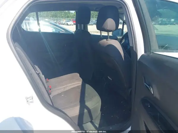 3GNCJKSB0KL236844 2019 CHEVROLET TRAX - Image 8