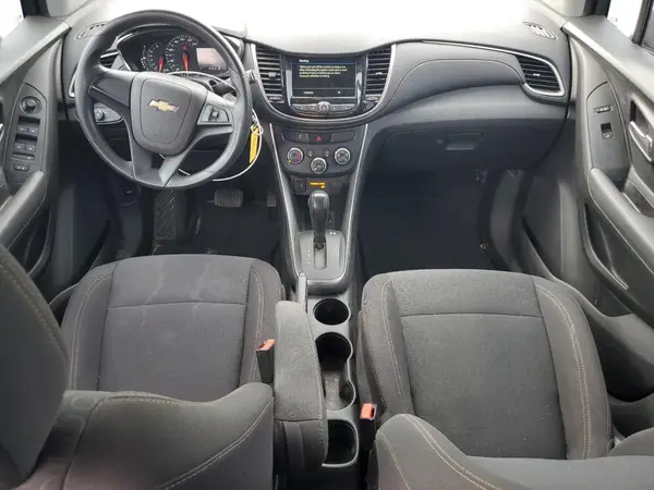 3GNCJKSB0KL240263 2019 CHEVROLET TRAX - Image 8