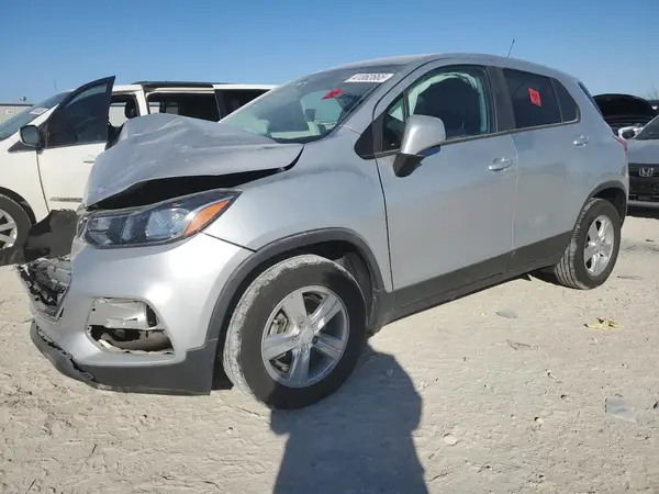 3GNCJKSB0KL245169 2019 CHEVROLET TRAX - Image 1