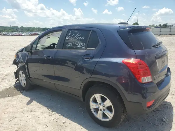 3GNCJKSB0KL263137 2019 CHEVROLET TRAX - Image 2