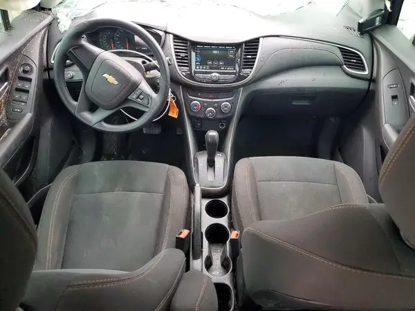 3GNCJKSB0KL299037 2019 CHEVROLET TRAX - Image 8