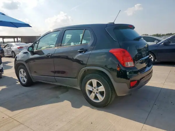 3GNCJKSB0KL304575 2019 CHEVROLET TRAX - Image 2