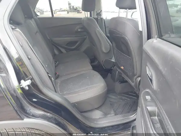 3GNCJKSB0KL331923 2019 CHEVROLET TRAX - Image 8