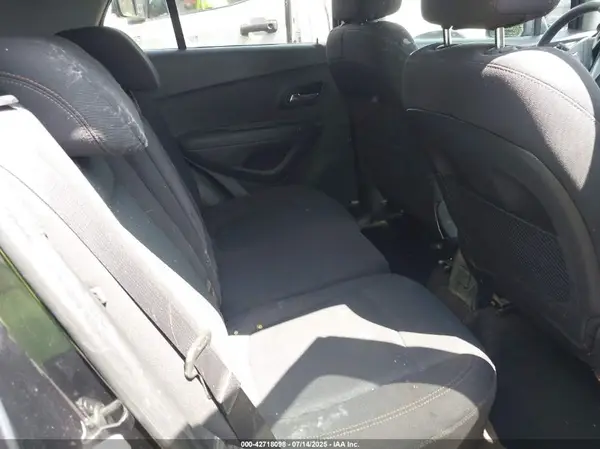 3GNCJKSB0KL345398 2019 CHEVROLET TRAX - Image 8