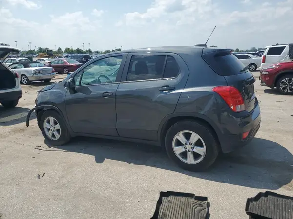 3GNCJKSB0KL364260 2019 CHEVROLET TRAX - Image 2