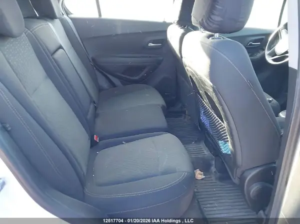 3GNCJKSB0KL369698 2019 CHEVROLET TRAX - Image 8
