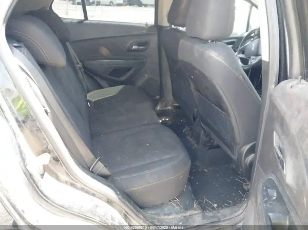 3GNCJKSB0KL371838 2019 CHEVROLET TRAX - Image 8