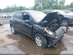 3GNCJKSB0KL375484 2019 CHEVROLET TRAX