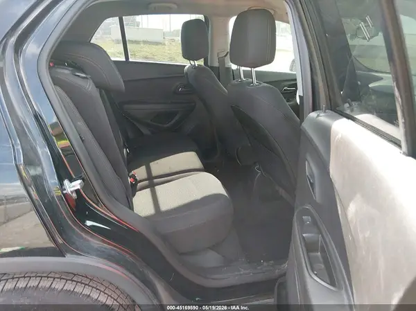 3GNCJKSB0KL389658 2019 CHEVROLET TRAX - Image 8