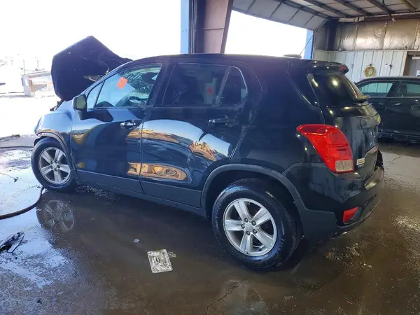 3GNCJKSB0KL399543 2019 CHEVROLET TRAX - Image 2