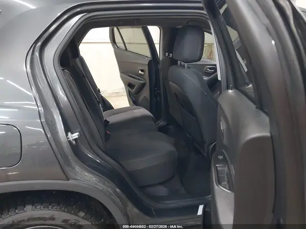 3GNCJKSB0KL405034 2019 CHEVROLET TRAX - Image 8