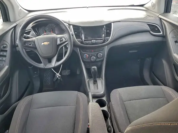 3GNCJKSB0KL406247 2019 CHEVROLET TRAX - Image 8