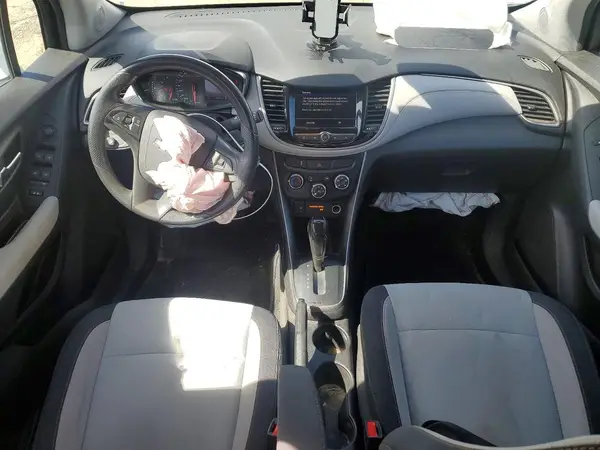 3GNCJKSB0LL124885 2020 CHEVROLET TRAX - Image 8