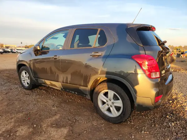 3GNCJKSB0LL174508 2020 CHEVROLET TRAX - Image 2