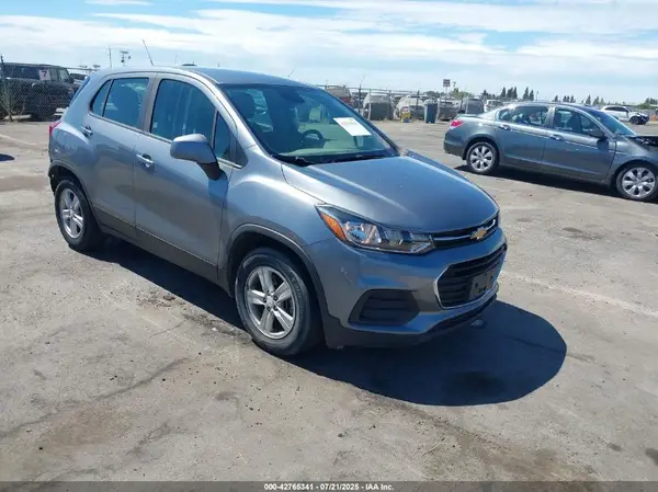 3GNCJKSB0LL204400 2020 CHEVROLET TRAX - Image 1