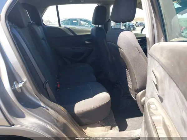 3GNCJKSB0LL204400 2020 CHEVROLET TRAX - Image 8